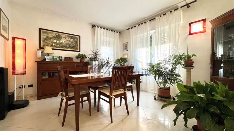 VILLA SINGOLA RISTRUTTURATA SCANDIANO CENTRO